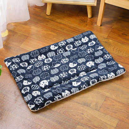 Ultra-Soft Flannel Pet Sleeping Mat – Cozy, Breathable & Warm for Cats and Small Dogs